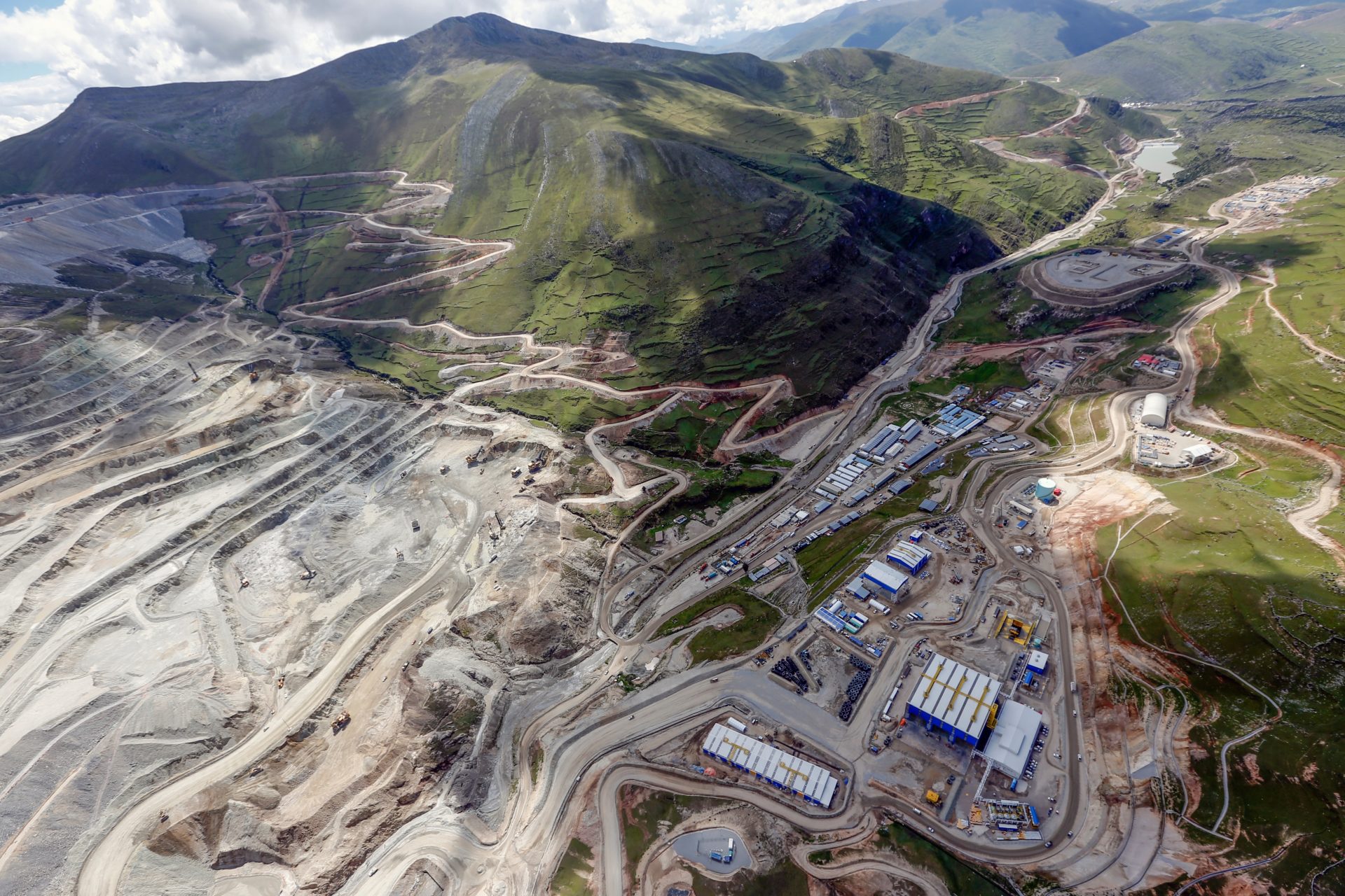 Illegal Mining and Organised Crime in Peru: The Growing Challenges for Private Security in Legal Mining Contexts